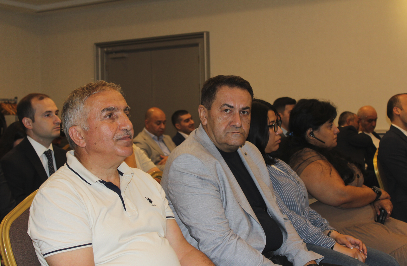 Bakıda saxta ehtiyat hissələri və paralel idxalın ölkəyə vurduğu zərərlər müzakirə edildi (FOTO/VİDEO)